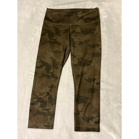 Like New Lululemon Wunder Under Low Rise Crop Luxtreme 21” Green Camo Leggings 4 - Picture 2 of 10